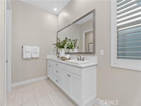 110  Spiral  , Irvine, CA