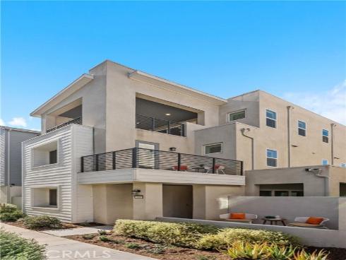 110  Spiral  , Irvine, CA