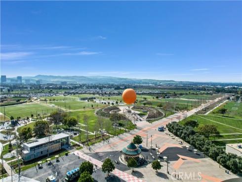110  Spiral  , Irvine, CA