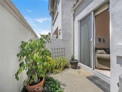 10 Agostino , Irvine, CA