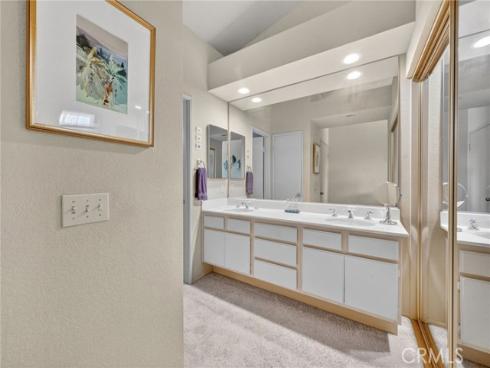 10 Agostino , Irvine, CA