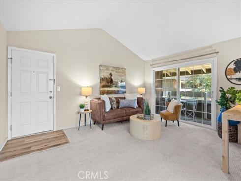 208 Springview , Irvine, CA