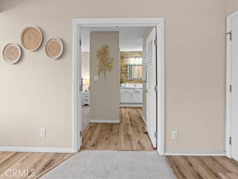 208 Springview , Irvine, CA