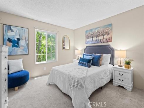 208 Springview , Irvine, CA