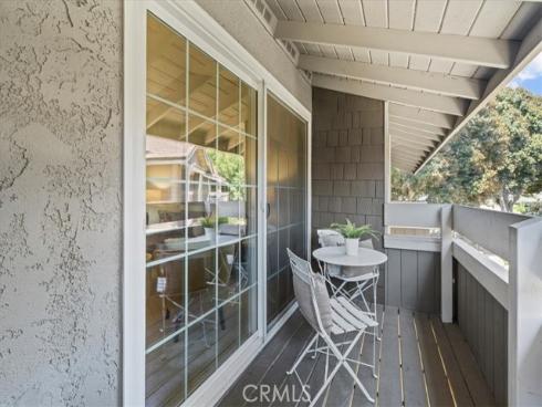 208 Springview , Irvine, CA