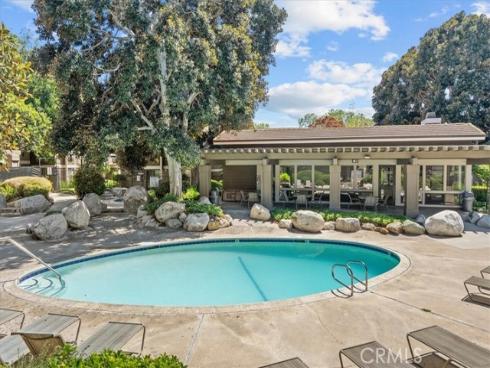 208 Springview , Irvine, CA