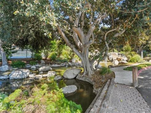 208 Springview , Irvine, CA