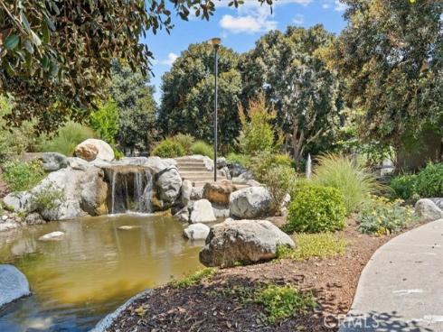 208 Springview , Irvine, CA