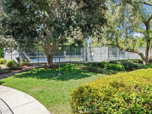 208 Springview , Irvine, CA