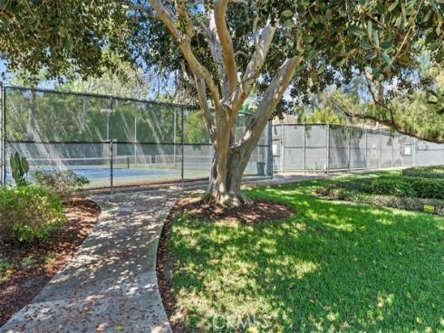 208 Springview , Irvine, CA