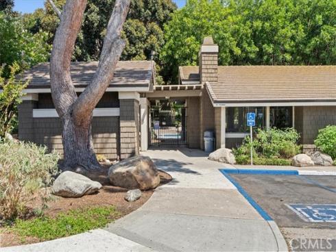 208 Springview , Irvine, CA