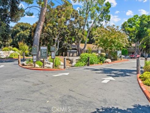 208 Springview , Irvine, CA