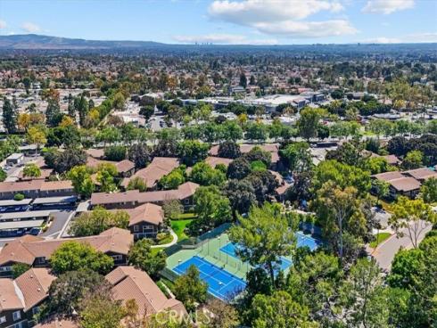 208 Springview , Irvine, CA
