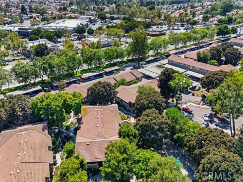208 Springview , Irvine, CA