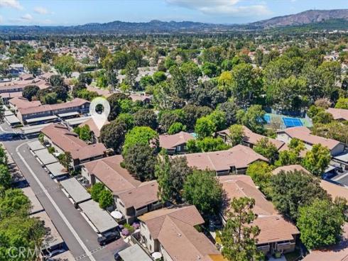 208 Springview , Irvine, CA