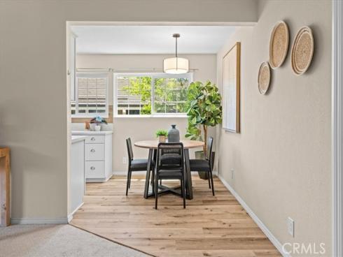 208 Springview , Irvine, CA