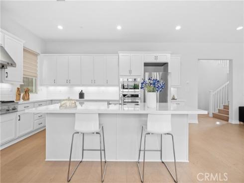125 Lovelace , Irvine, CA