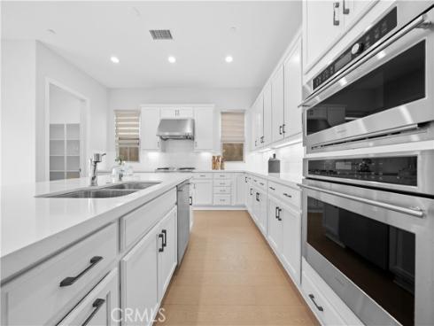 125 Lovelace , Irvine, CA