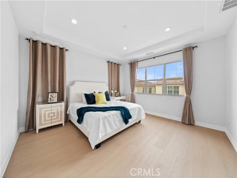125 Lovelace , Irvine, CA