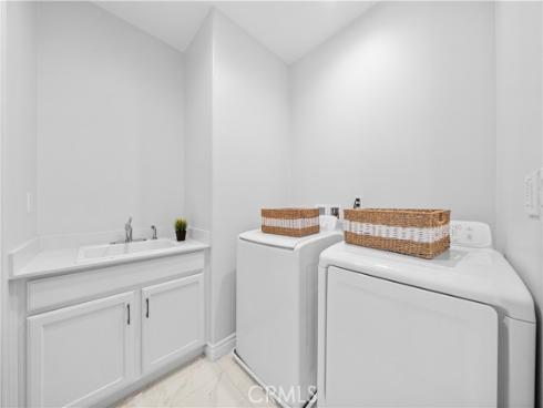 125 Lovelace , Irvine, CA