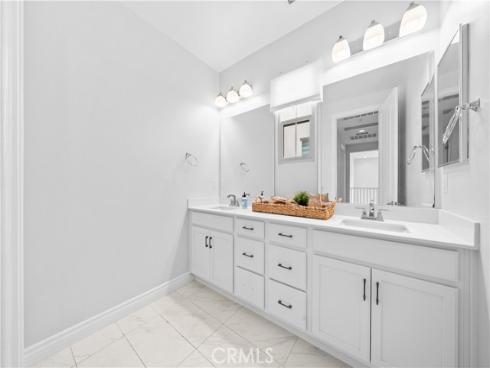 125 Lovelace , Irvine, CA