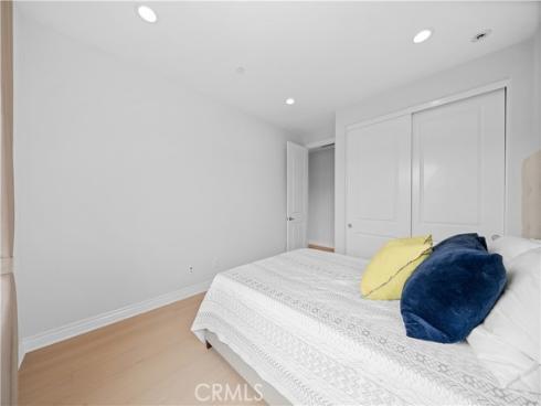 125 Lovelace , Irvine, CA