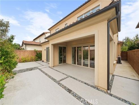125 Lovelace , Irvine, CA