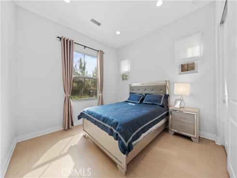 125 Lovelace , Irvine, CA