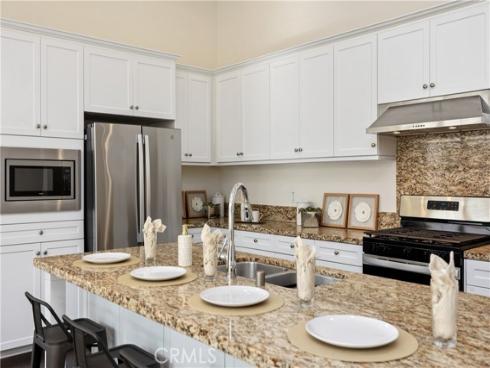 86 Mayfair , Irvine, CA