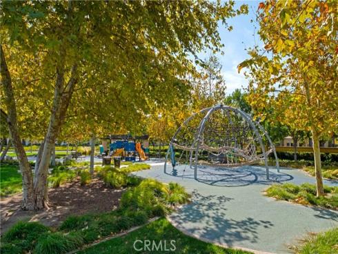 86 Mayfair , Irvine, CA