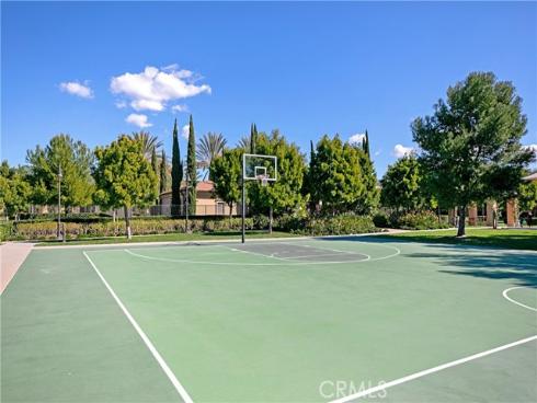 86 Mayfair , Irvine, CA