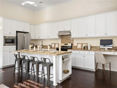 86 Mayfair , Irvine, CA