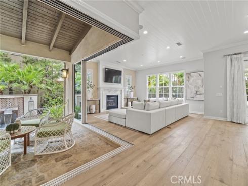 208 Radial , Irvine, CA