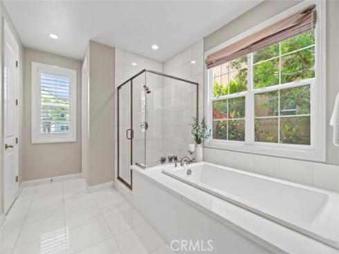 208 Radial , Irvine, CA