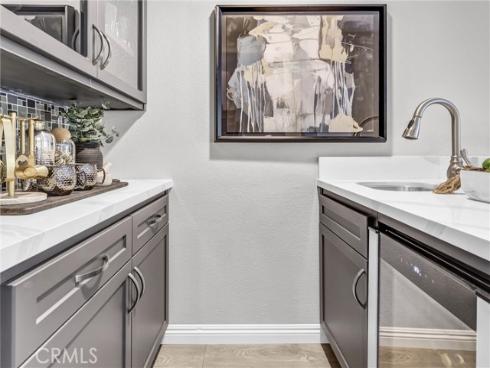 20 Farragut , Irvine, CA