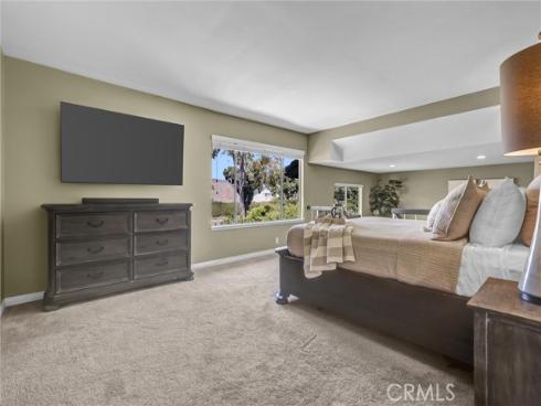 20 Farragut , Irvine, CA