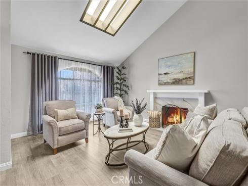 20 Farragut , Irvine, CA