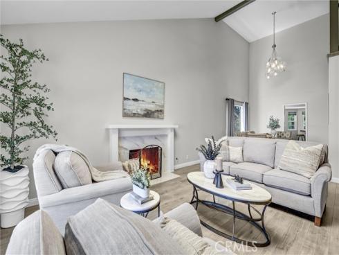 20 Farragut , Irvine, CA