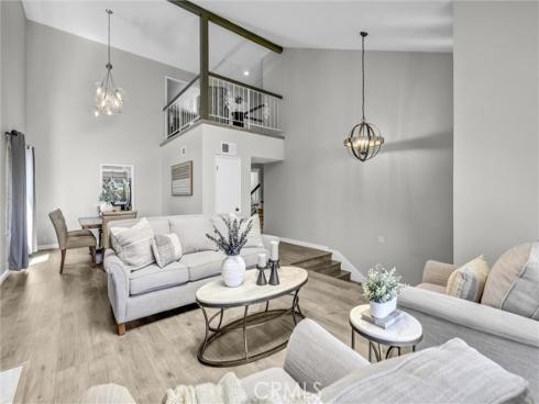 20 Farragut , Irvine, CA