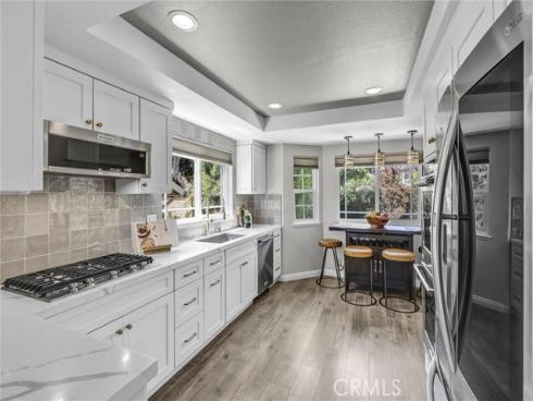 20 Farragut , Irvine, CA