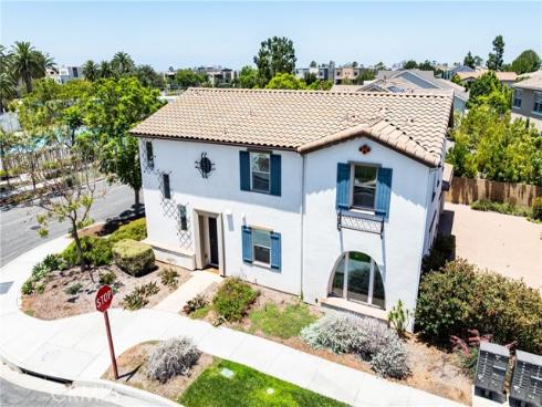 159 Newington , Irvine, CA