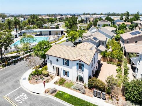 159 Newington , Irvine, CA