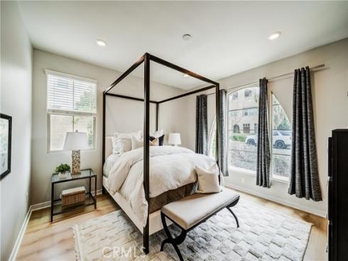 159 Newington , Irvine, CA