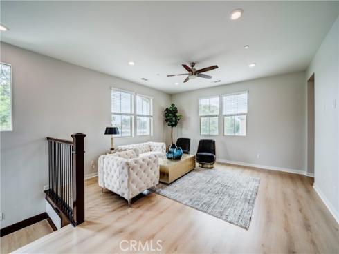 159 Newington , Irvine, CA