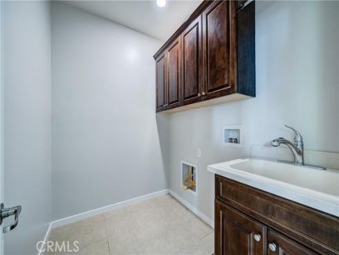159 Newington , Irvine, CA