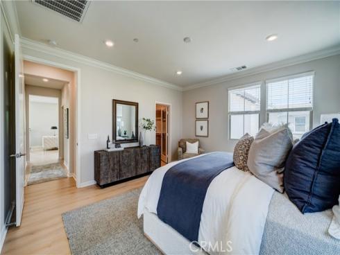 159 Newington , Irvine, CA