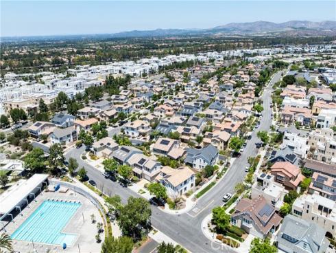 159 Newington , Irvine, CA