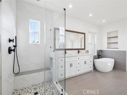62 Logan , Irvine, CA