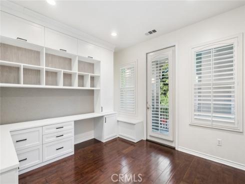 62 Logan , Irvine, CA