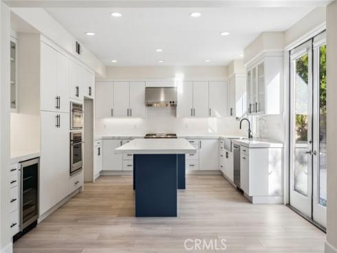 62 Logan , Irvine, CA